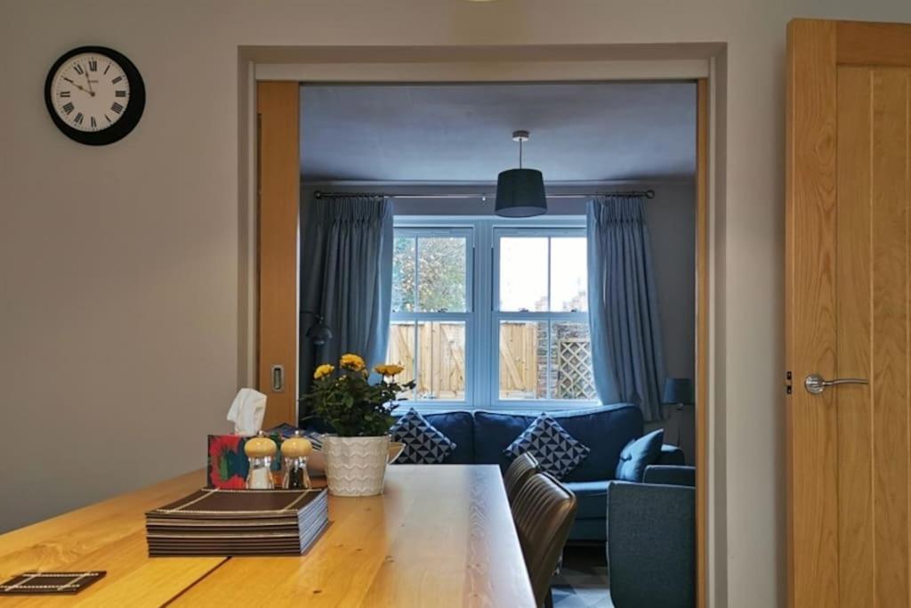 3 Bedroom Townhouse, Free Parking York Extérieur photo